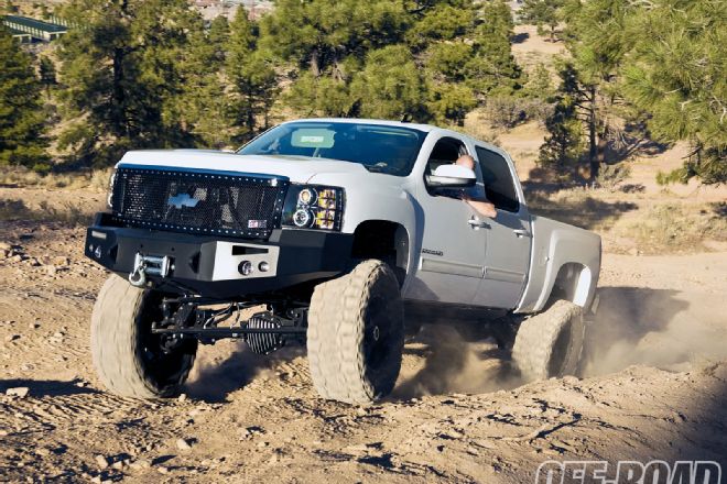 1003or 01 o2009 chevy silverado 2500front view